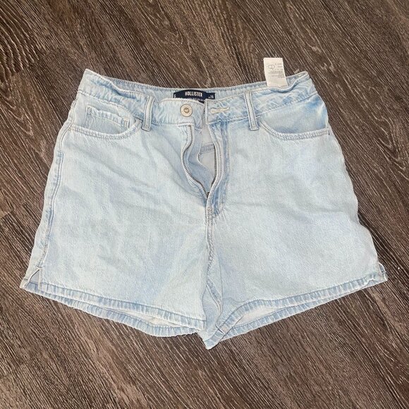 Hollister Ultra-High Rise 90s Short - Picture 1 of 3